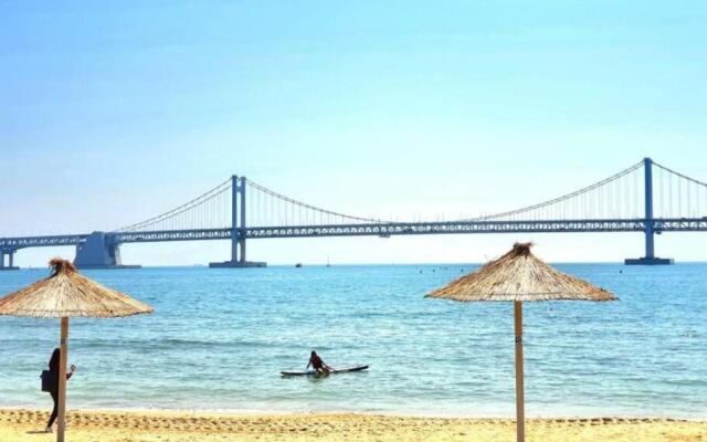 Holiday Apt Gwangan Beach