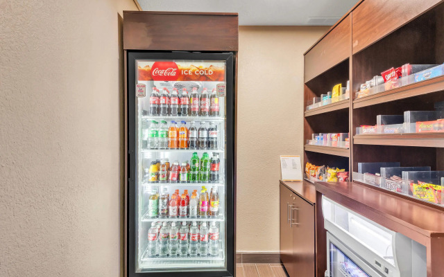 Comfort Suites Lakewood - Denver