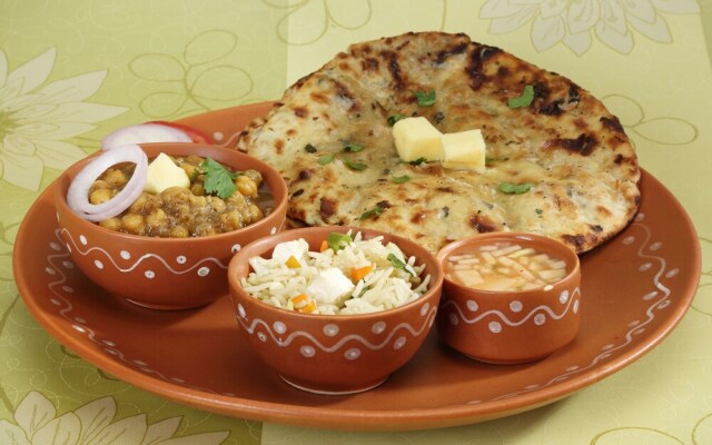 OYO 12354 Hotel Sangreela