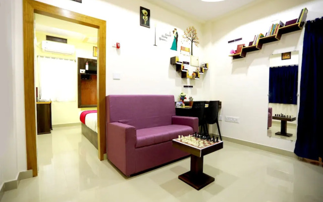 Base 9 Airport Hotel