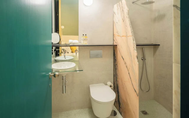 Covelo - The Original Rooms and Suites