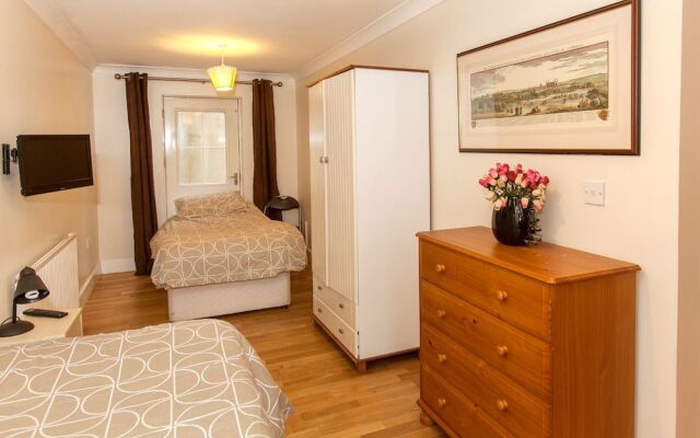 St. Matthew's Gardens Apartment