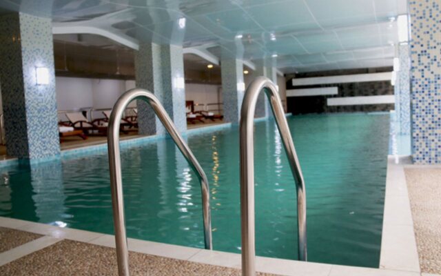 Eastern Palace Hotel