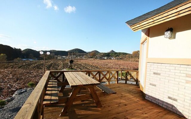 Yeongwol Hanbando River Pension