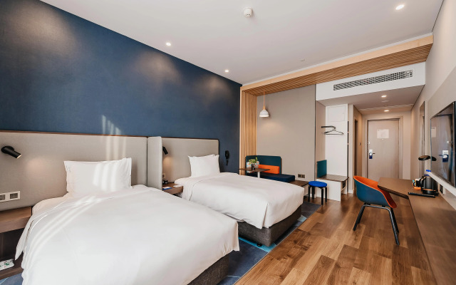 Holiday Inn Express Taizhou CMC by IHG