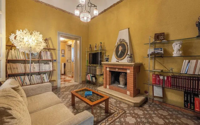 Amari Elegant Apartment