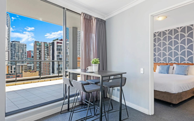 KOZYGURU Sydney CBD Lovely 2 Bedroom APT with Amazing City View NHA653 – Balcony – Sydney