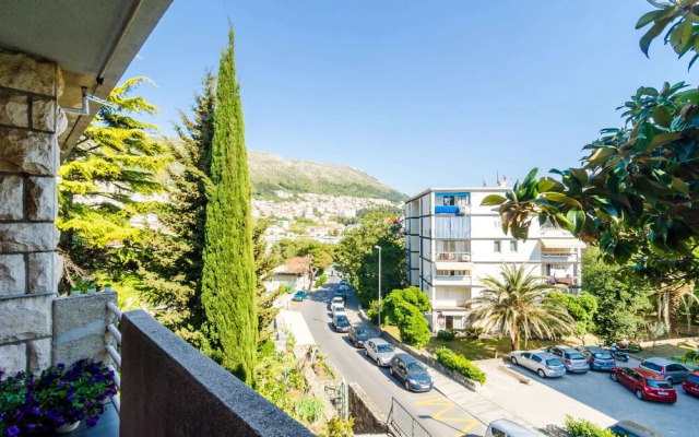 Apartment AB Batala