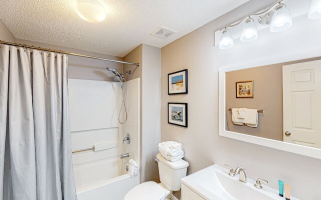 Palacio Condominiums