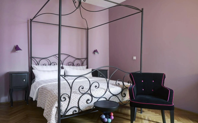 The Circus Apartments