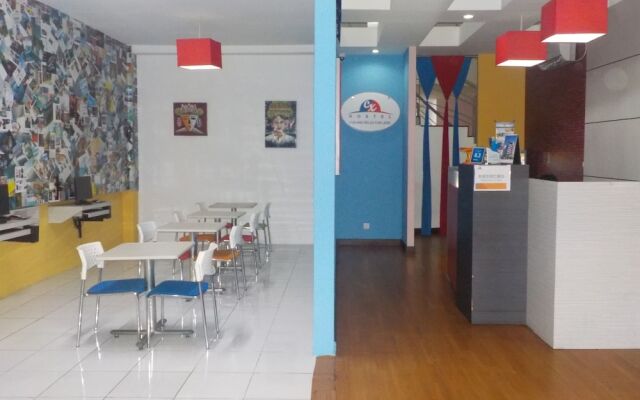 CX Hostel Legian Kelod