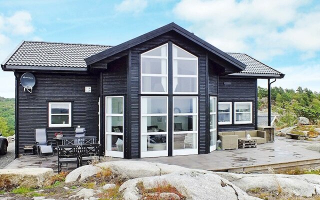 5 Star Holiday Home in Lyngdal