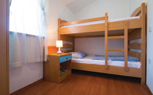 Awesome Home in Gondolici With Wifi and 3 Bedrooms