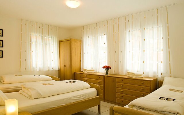 Apartment Iris A Leukerbad 22852