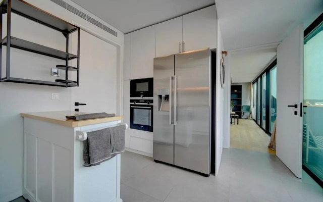 Mirabilis Apartments - LX Living