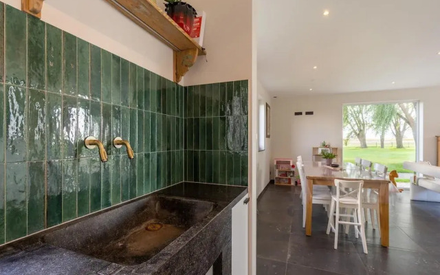 Spacious Holiday Home With Pond