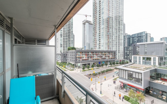 SkyTree - Condos in Heart of Downtown