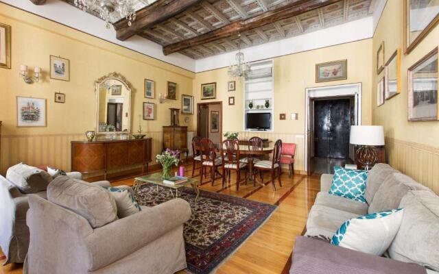 3-Bedroom Holiday Apartment Spanish Steps