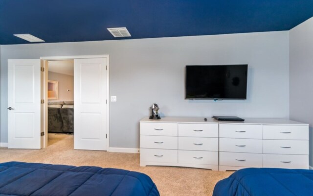 8 Bed 5 Bath Champions Villa