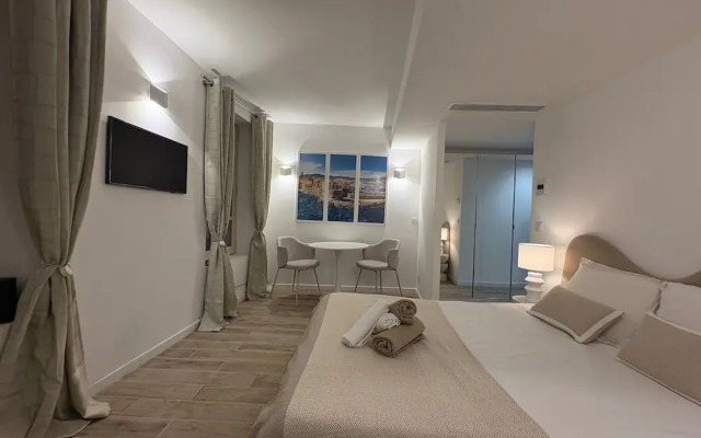 Charming Studio - AC- 2p-saint-tropez