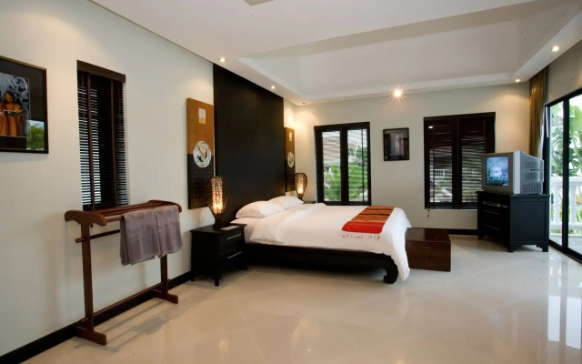 Palm Grove Resort