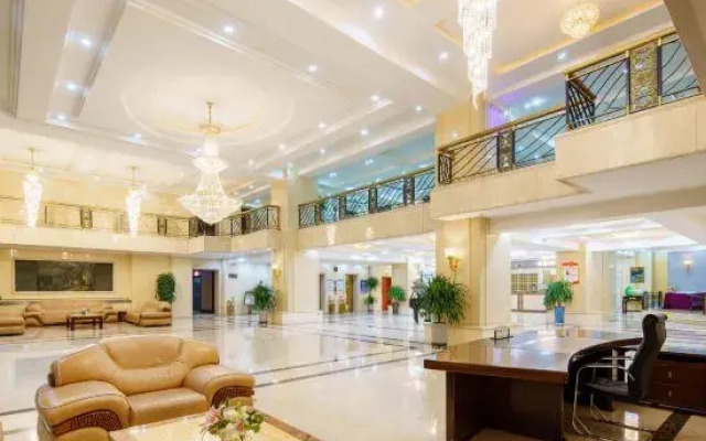 Mystic Lake Grand Hotel