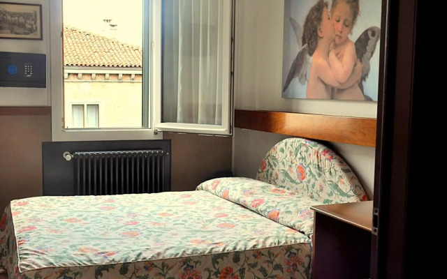 Hotel Roma