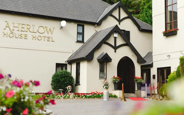 hotelImage