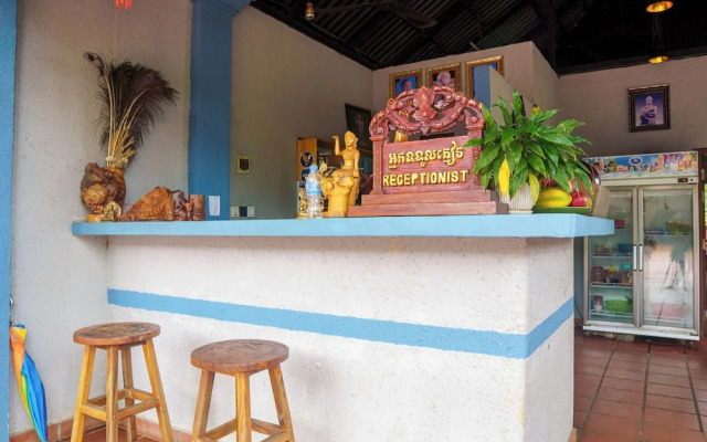 New Dragon Inn Guest House