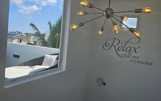 Rooftop Garden Jacuzzi Luxury Villa