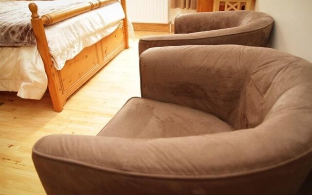 Kilmail Country Chalet