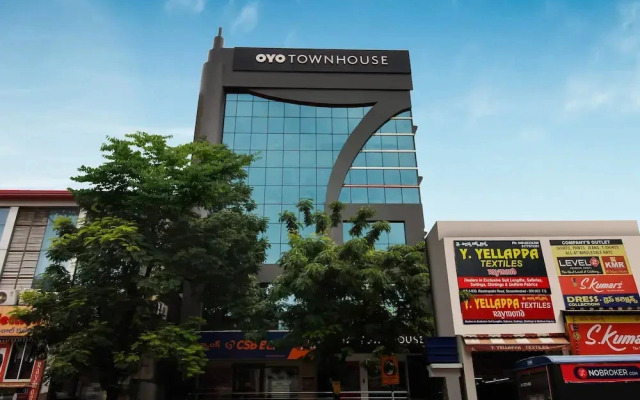 OYO Townhouse 232 RP Road