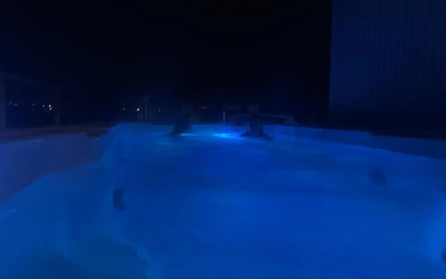 Luxury Retreat with Swim Spa