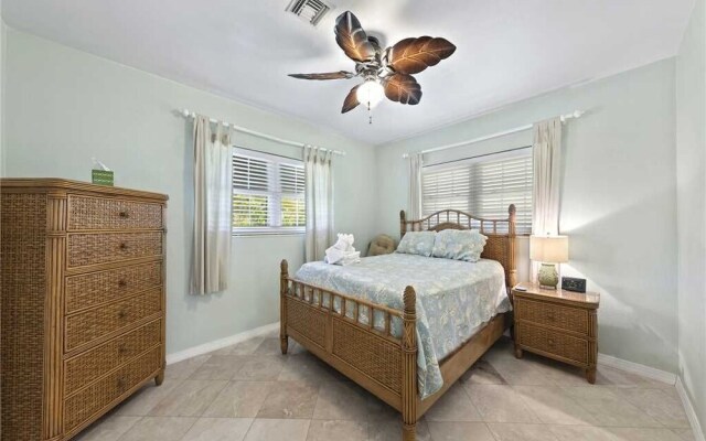 Egret Beach House - Two Bedroom Home