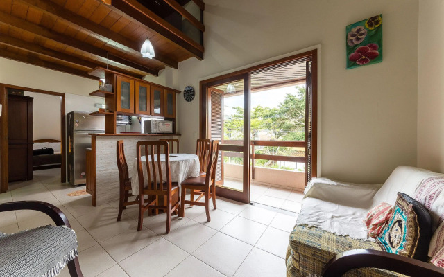 Apto 2qtos churrasq. 400 à praia | Jurerê - JBA202