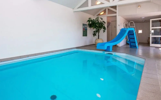 20 Person Holiday Home in Ringkobing