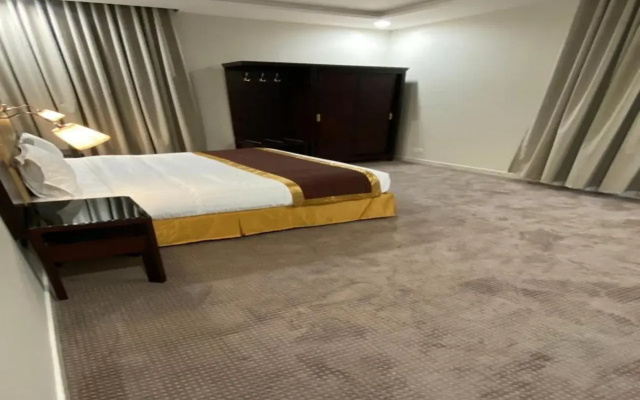 Julanar Alsharq Suites