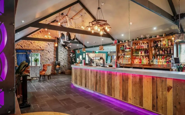 Noble Court Holiday Park
