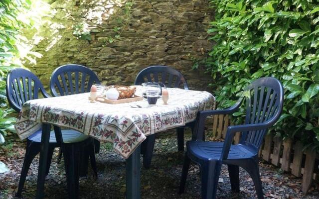 Appartement Bagnères-de-Luchon, 2 pièces, 4 personnes - FR-1-313-152