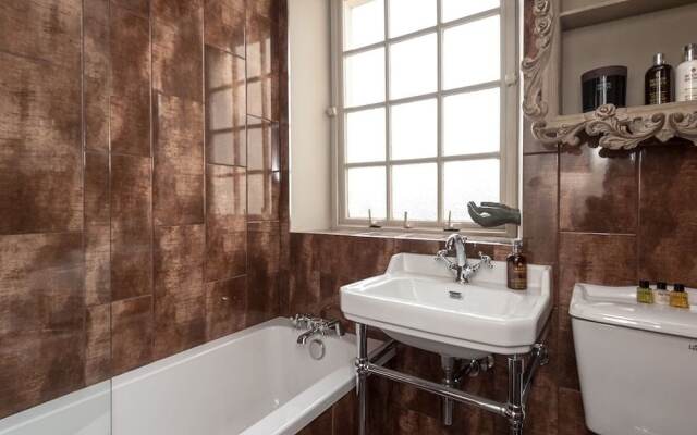 Canongate Luxury Homestay
