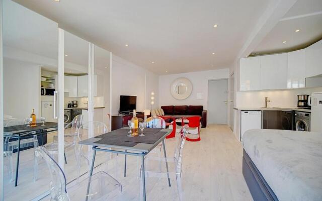 STUDIO MODERNE et LUMINEUX PROCHE CROISETTE A0B132