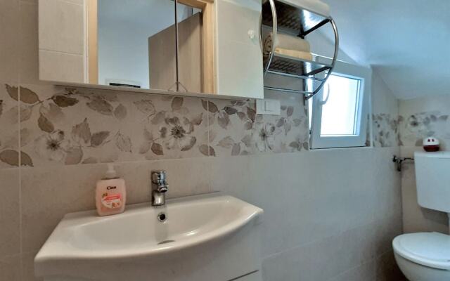 Amazing Apartment in Labin With 2 Bedrooms