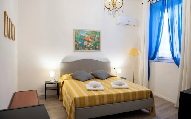 Mamo Florence - Borgo Santa Croce Apartment