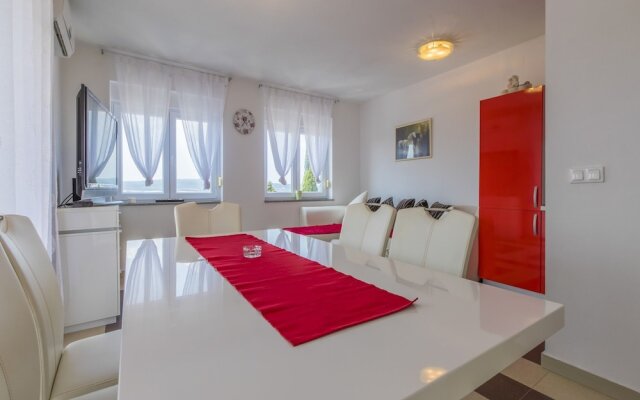 Apartment Cherry