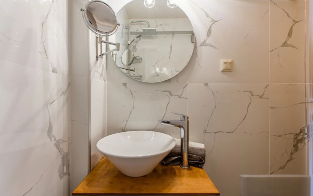 Kismet Apt - Retreat to a Stylish home