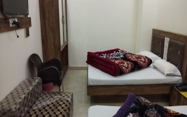 Hotel Sehmi's Best Rest Inn