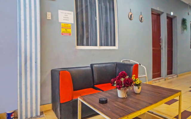 OYO 990 Stadion Residence Syariah