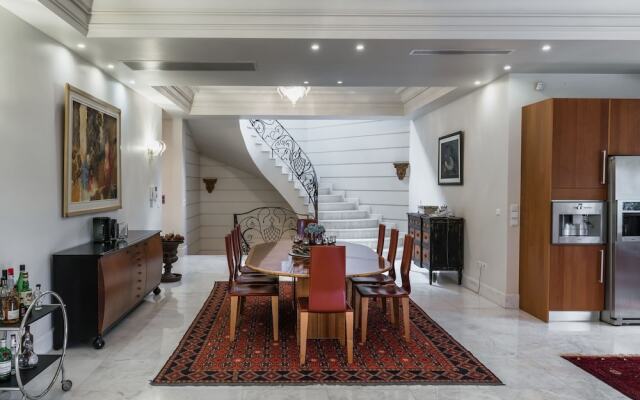 Beautiful Villa in Attica With Sauna