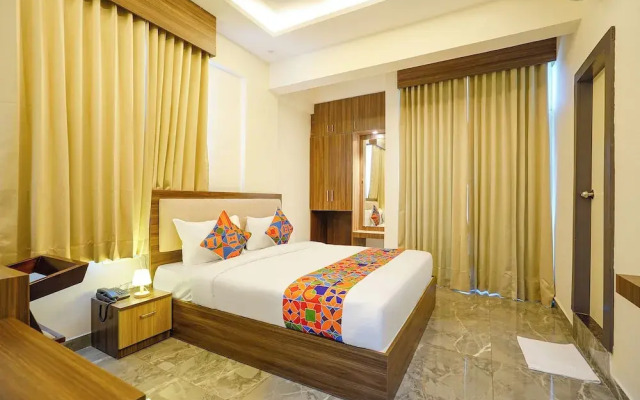 Fabhotel Purplle Inn