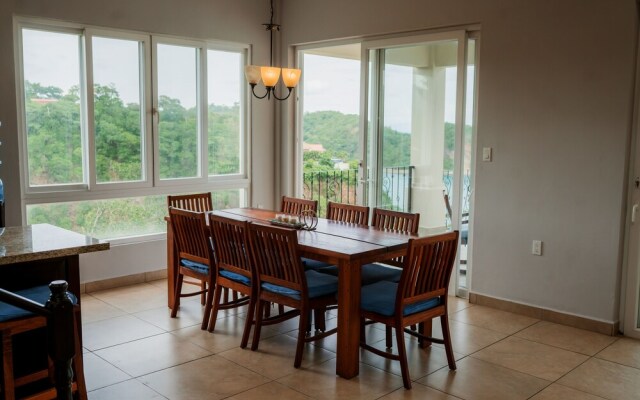 Seaside Serenity At Casa Cala Azul 3 Bedroom Home by Redawning